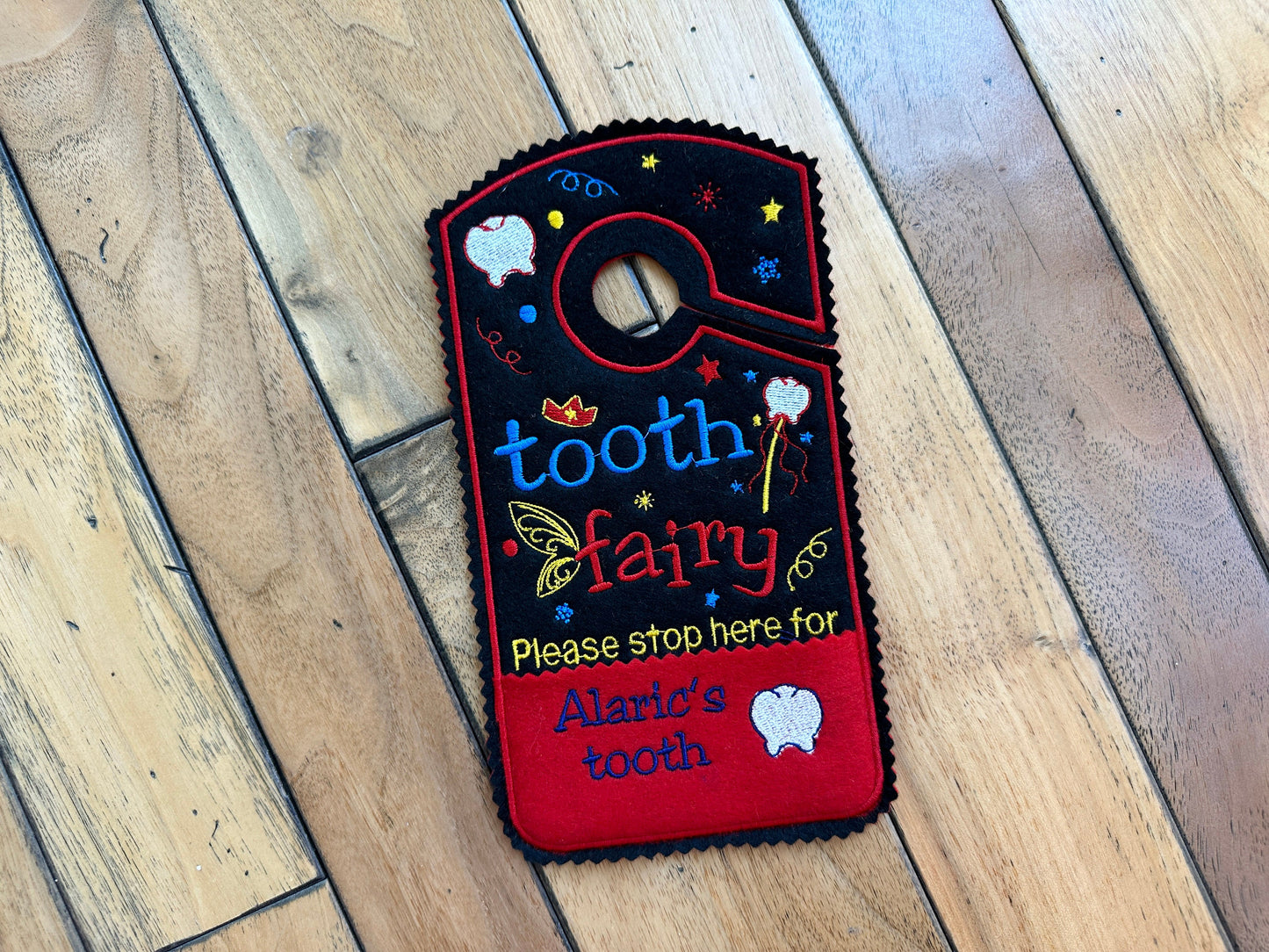 Tooth fairy door hanger, personalized tooth pocket, Please stop here, fairy money pocket, custom,alternative option to tooth pillow,boy,girl